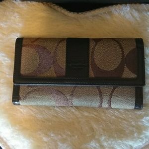 Coach purse/wallet